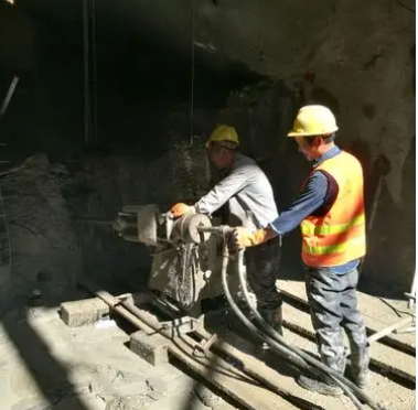 三都镇水下抗分散灌浆料特点 水下不分散注浆料介绍